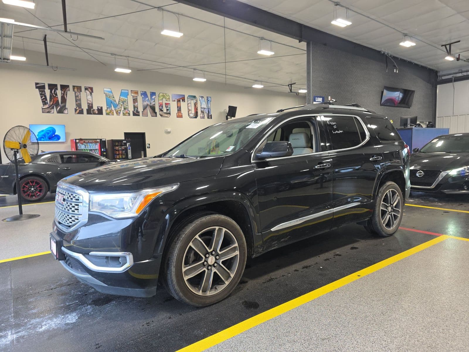 2018 GMC ACADIA Denali 1