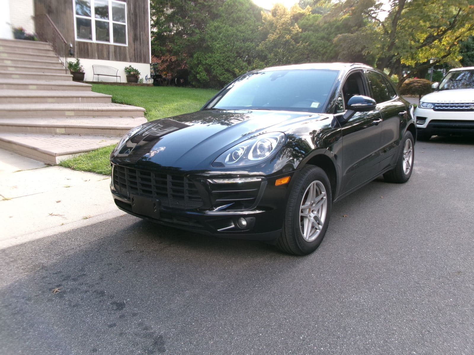 2018 PORSCHE MACAN Base 1
