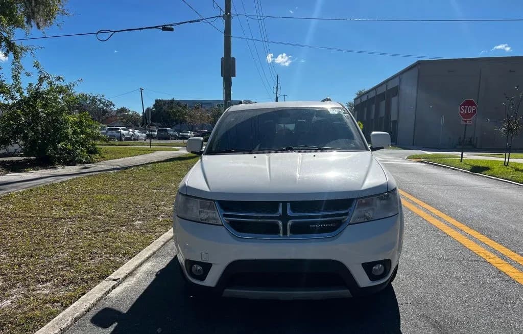 2019 DODGE JOURNEY SE 1