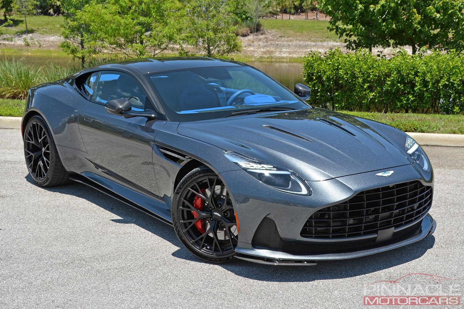 2024 ASTON MARTIN DB12 Base