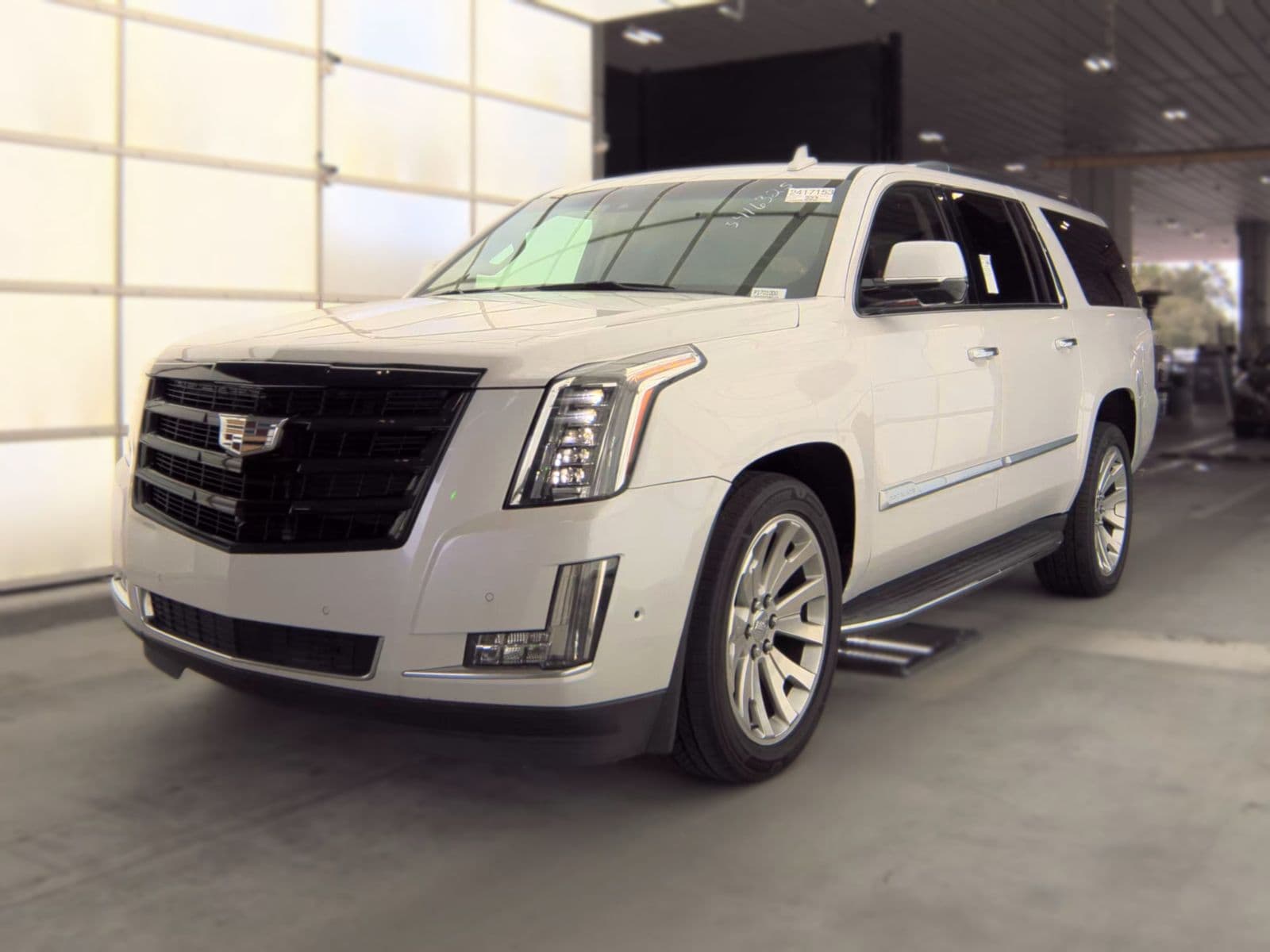 2019 CADILLAC ESCALADE ESV Luxury