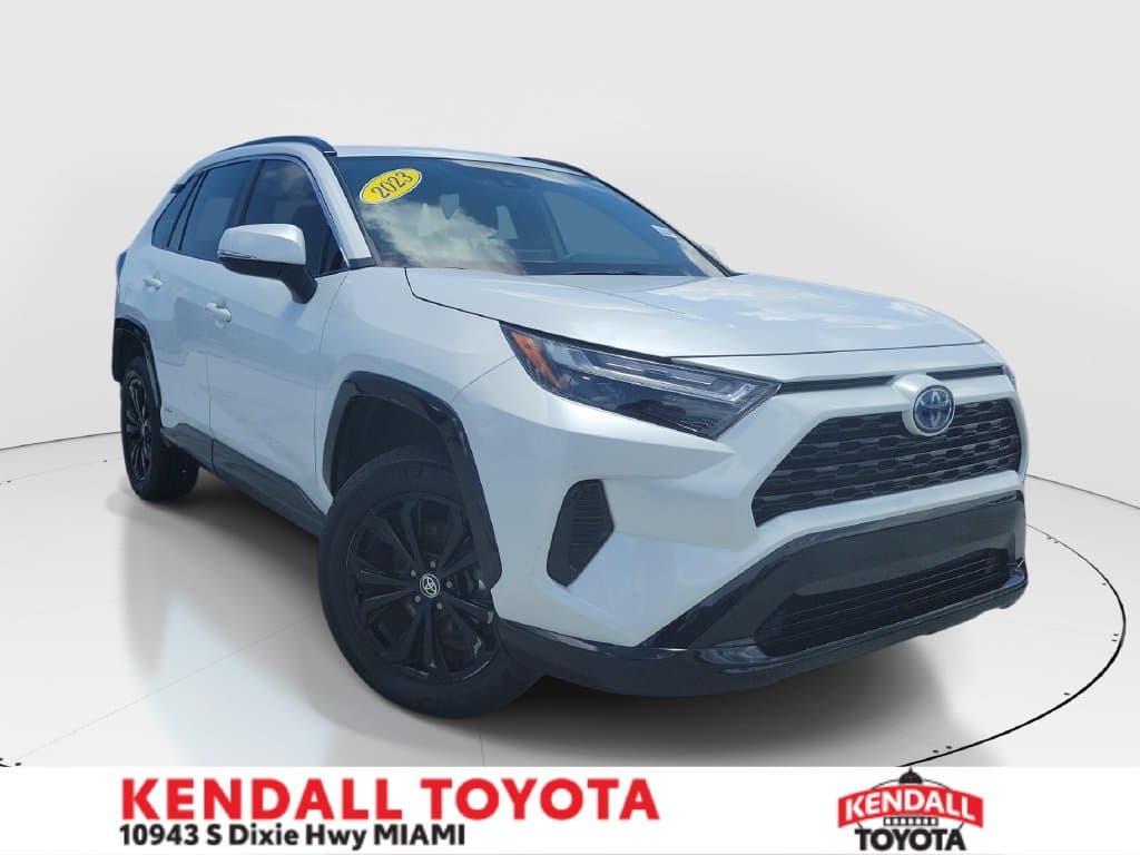 2023 TOYOTA RAV4 HYBRID SE