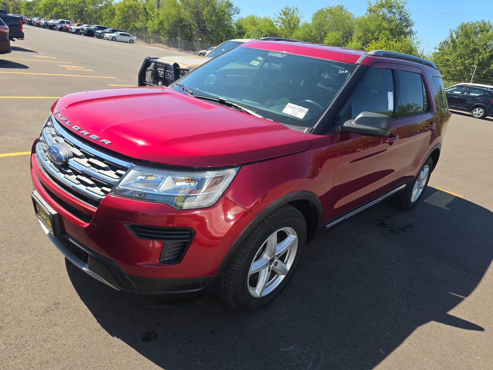 2019 FORD EXPLORER XLT 1