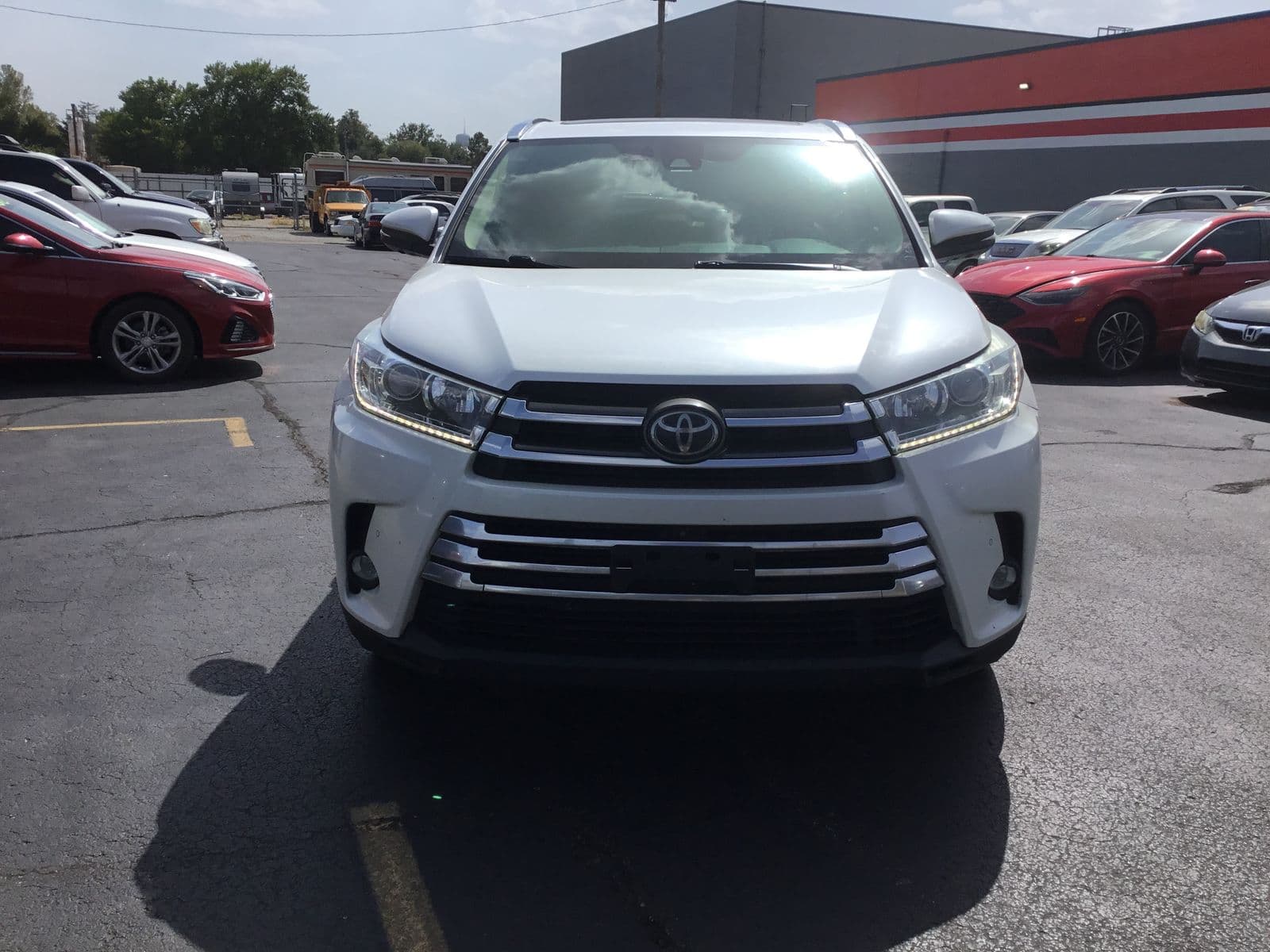 2019 TOYOTA HIGHLANDER LIMITED Platinum