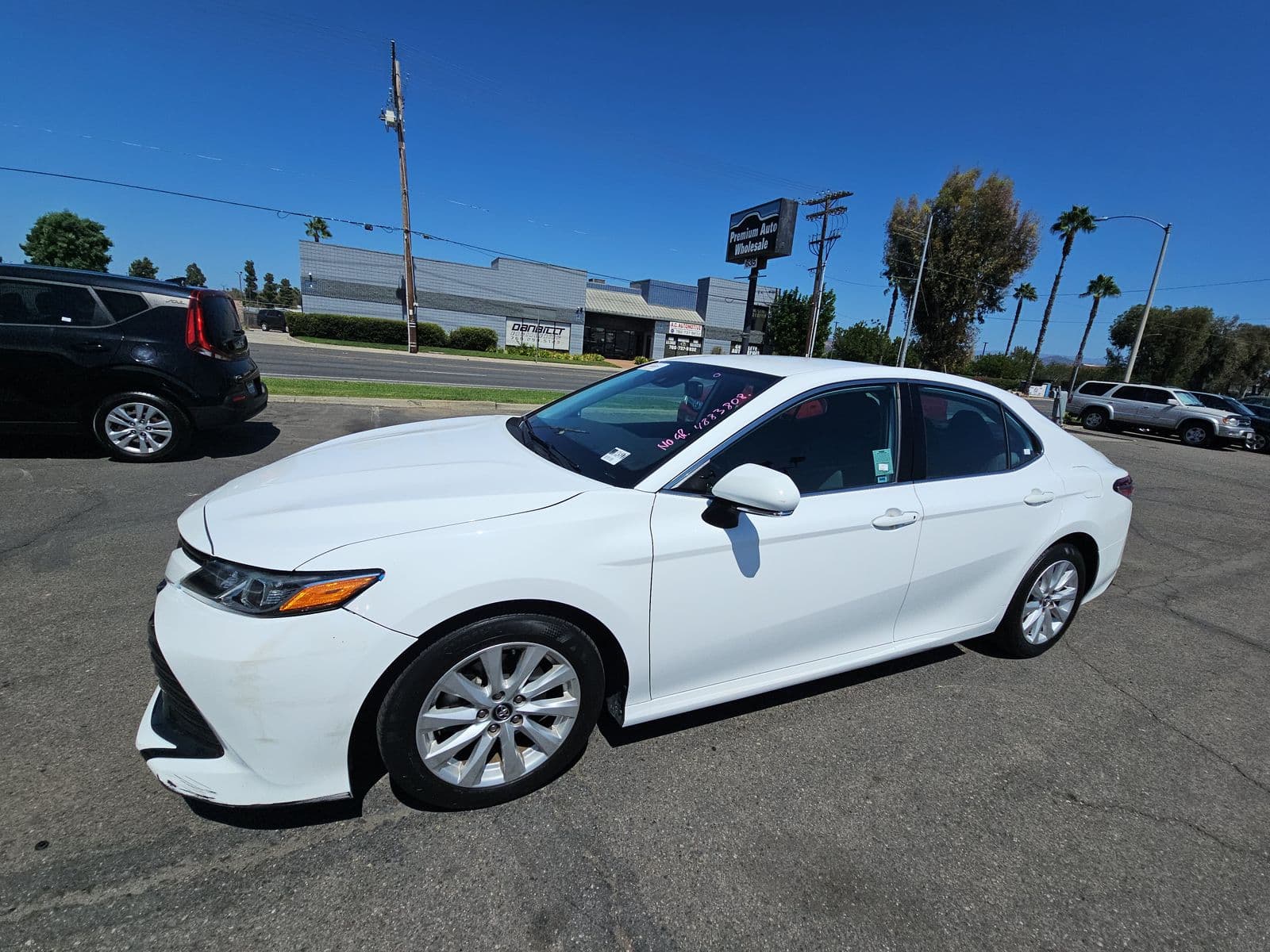 2019 TOYOTA CAMRY LE
