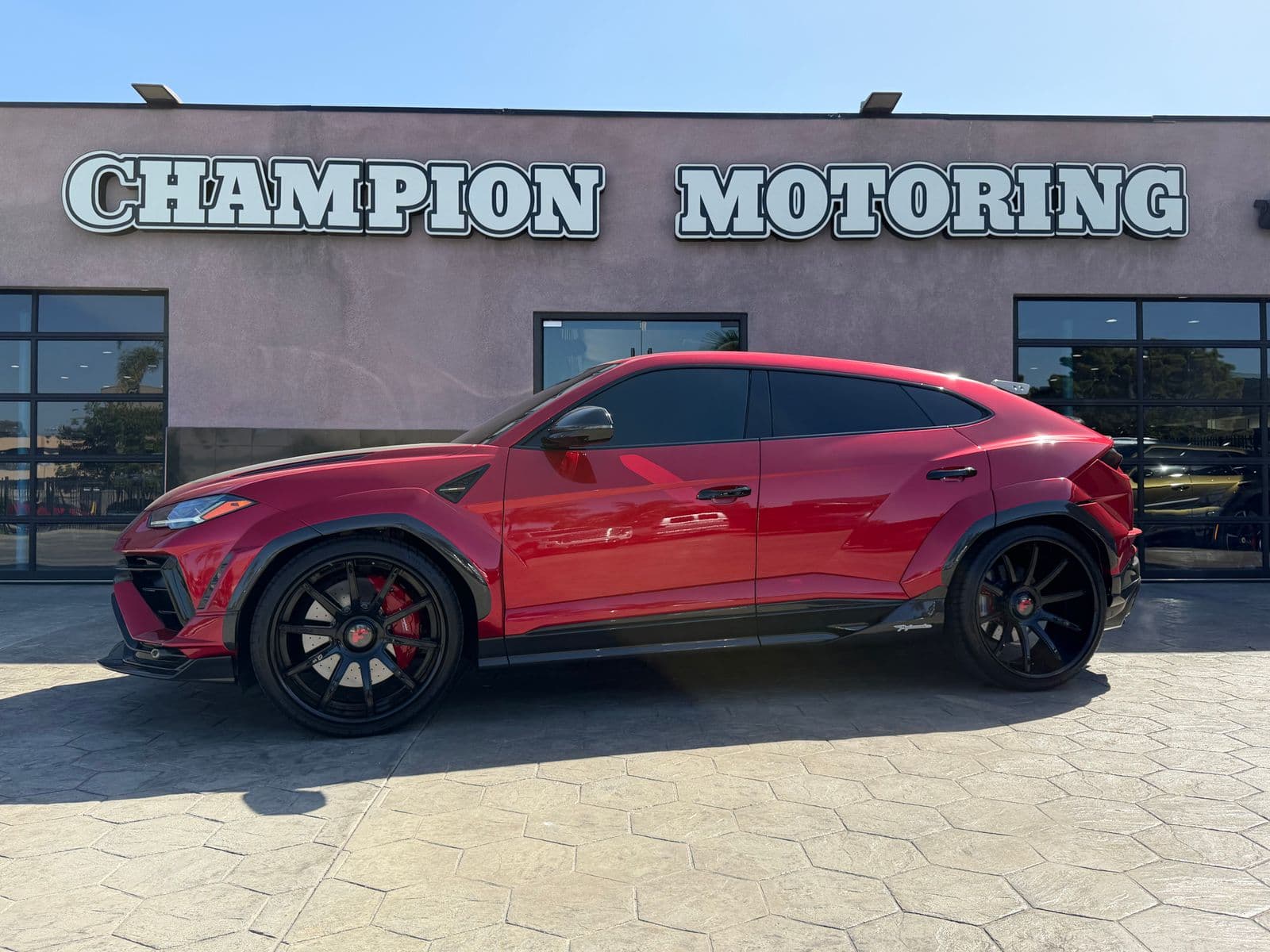 2024 LAMBORGHINI URUS Performante