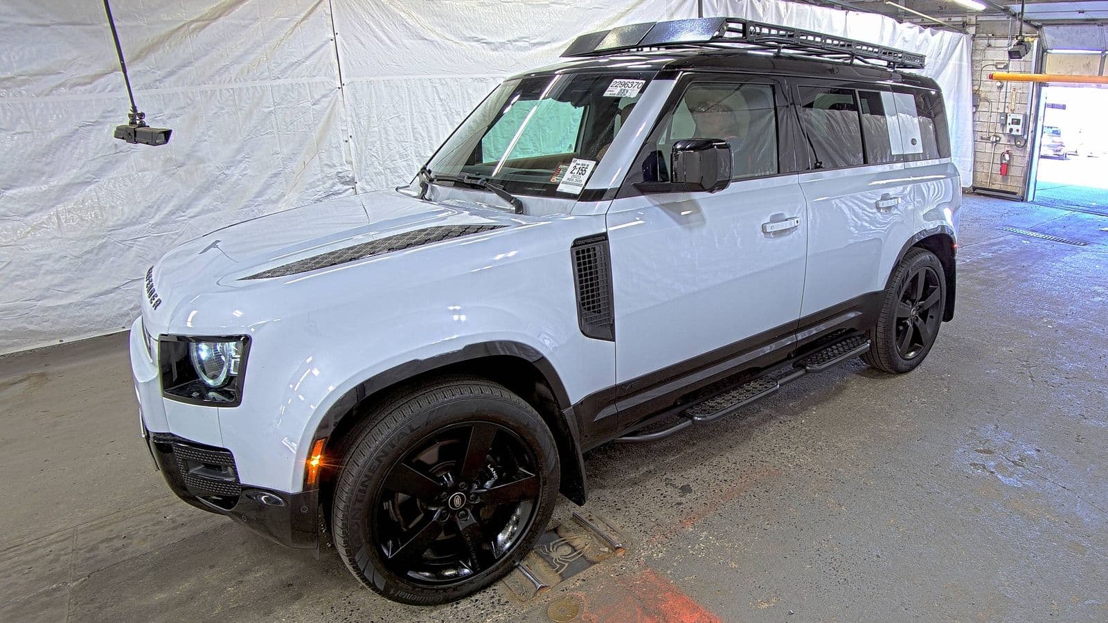 2023 LAND ROVER DEFENDER 110 V8 CARPATHIAN Edition