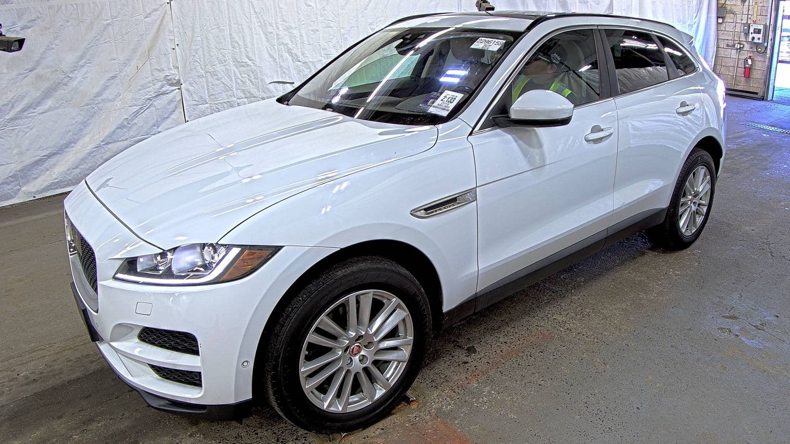 2019 JAGUAR F-PACE 25T Prestige