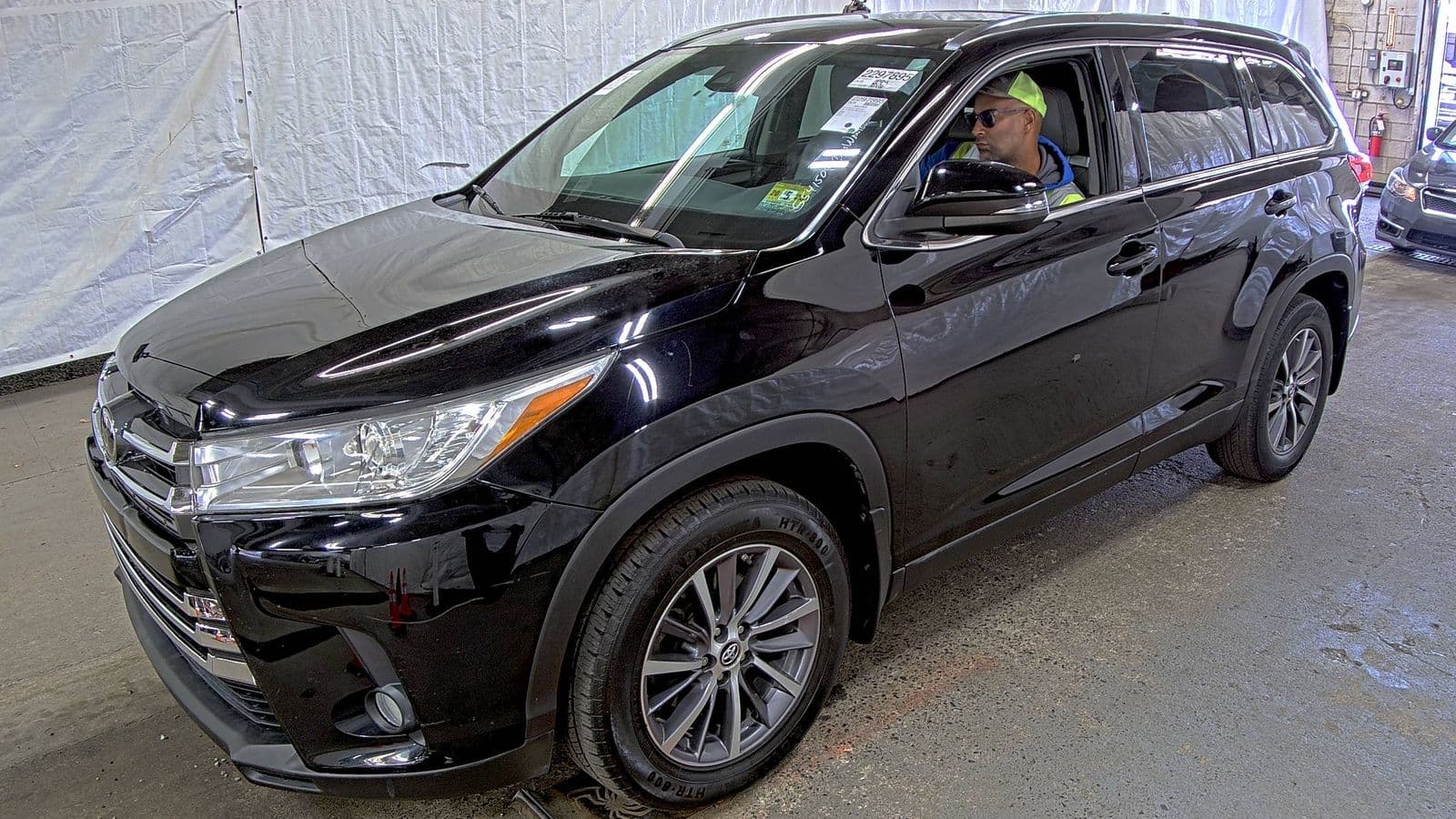 2019 TOYOTA HIGHLANDER XLE