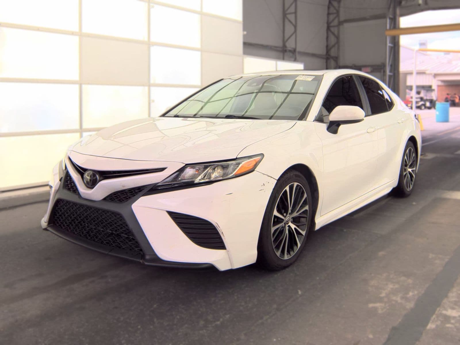 2020 TOYOTA CAMRY SE