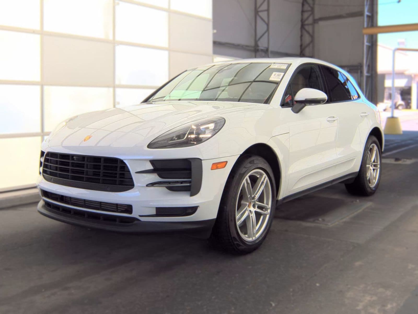 2019 PORSCHE MACAN Base