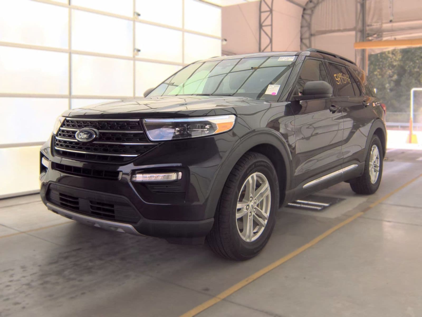 2021 FORD EXPLORER XLT 1
