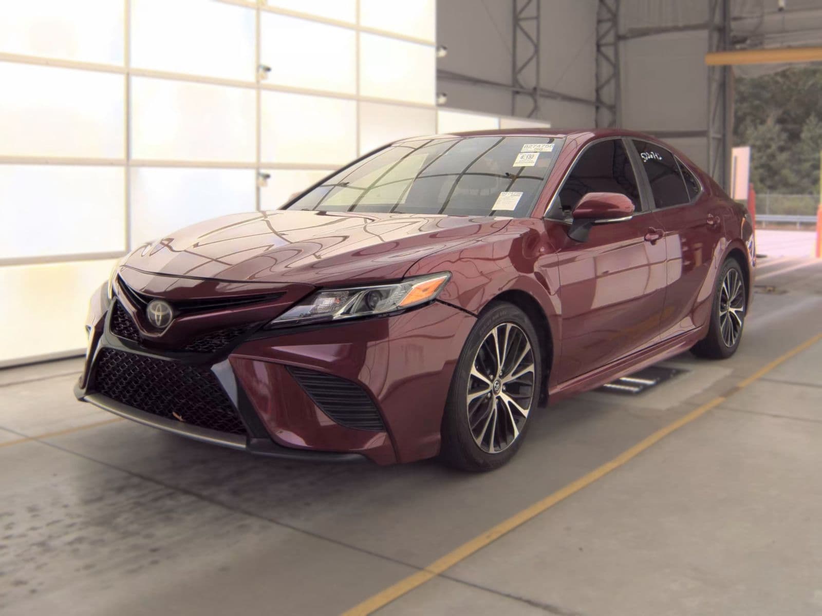 2018 TOYOTA CAMRY SE