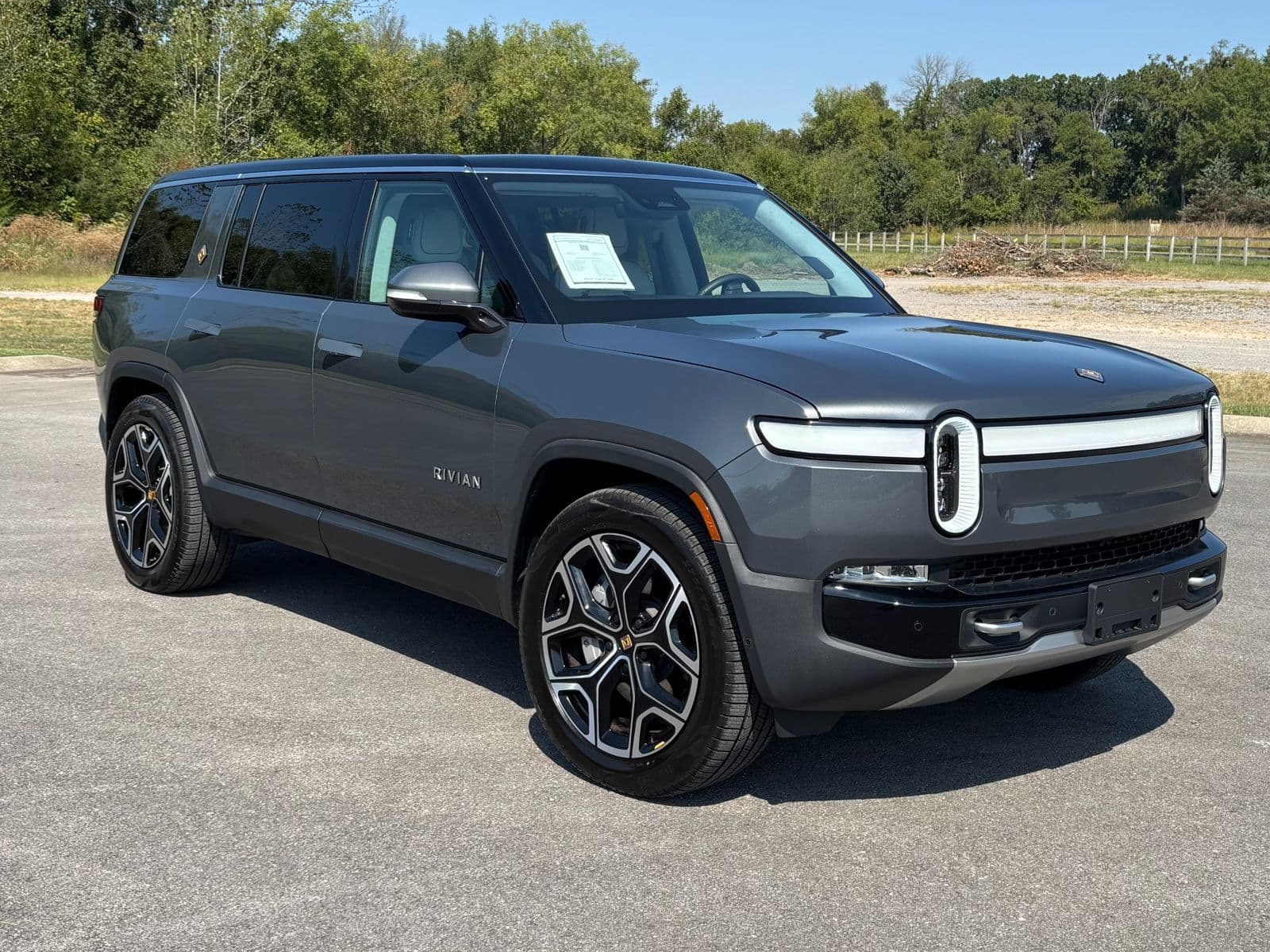 2024 RIVIAN R1S DUAL Standard+