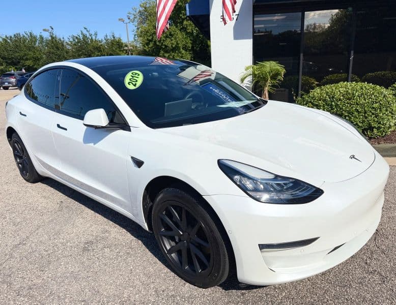 2019 TESLA MODEL 3 STANDARD RANGE Plus