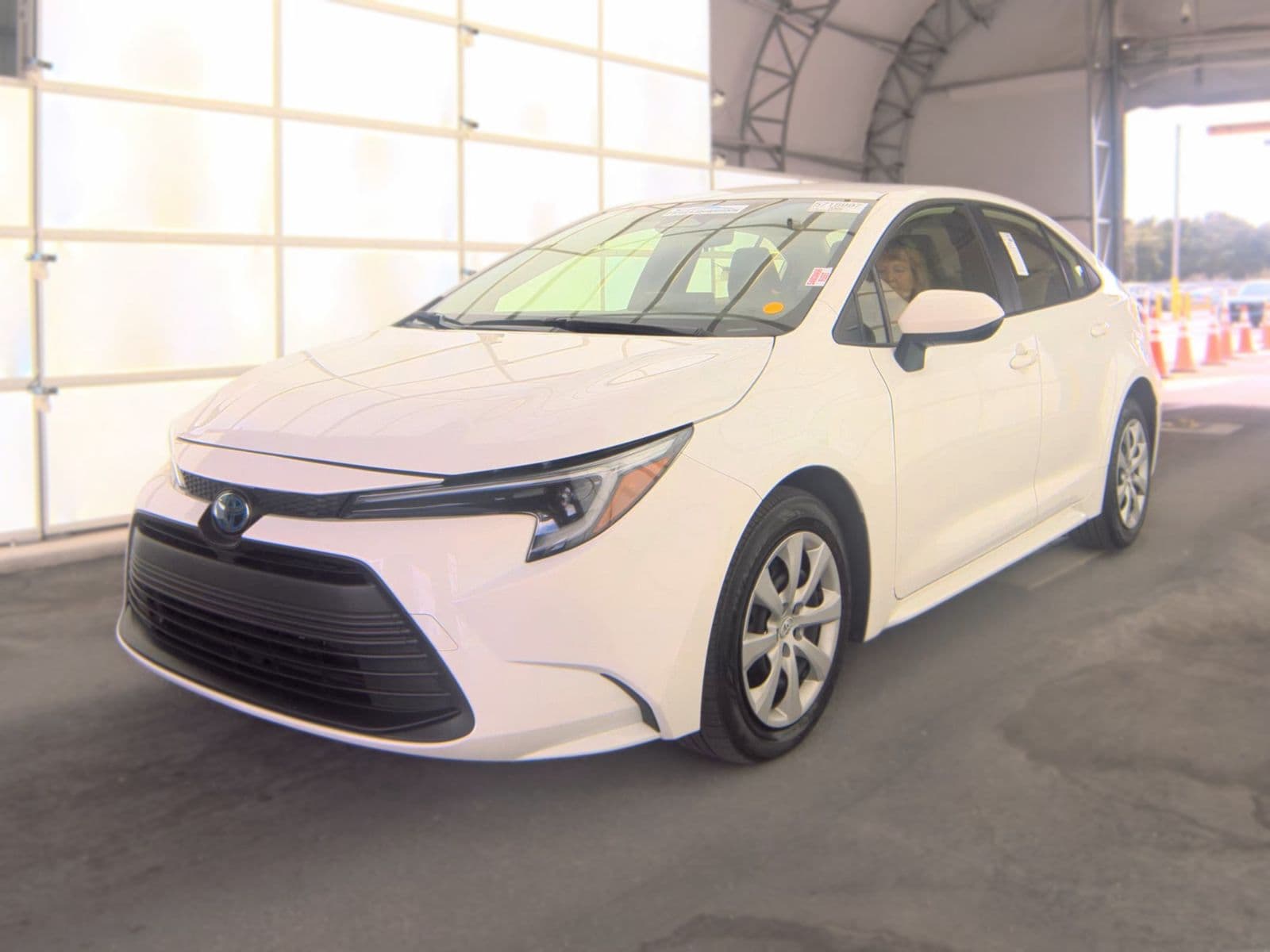2024 TOYOTA COROLLA HYBRID LE