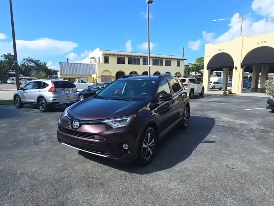 2017 TOYOTA RAV4 XLE 1