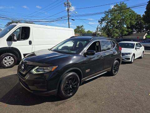 2017 NISSAN ROGUE SV 1