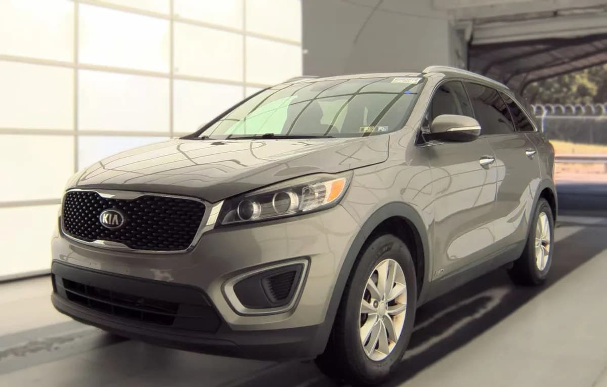 2017 KIA SORENTO LX