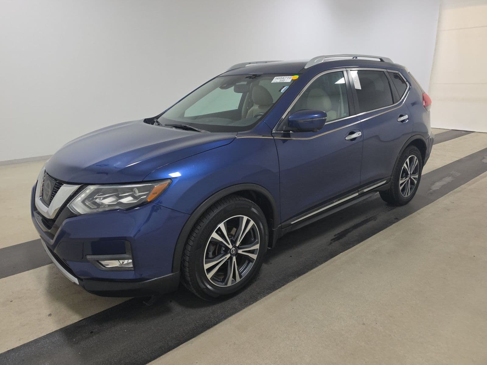 2017 NISSAN ROGUE SL