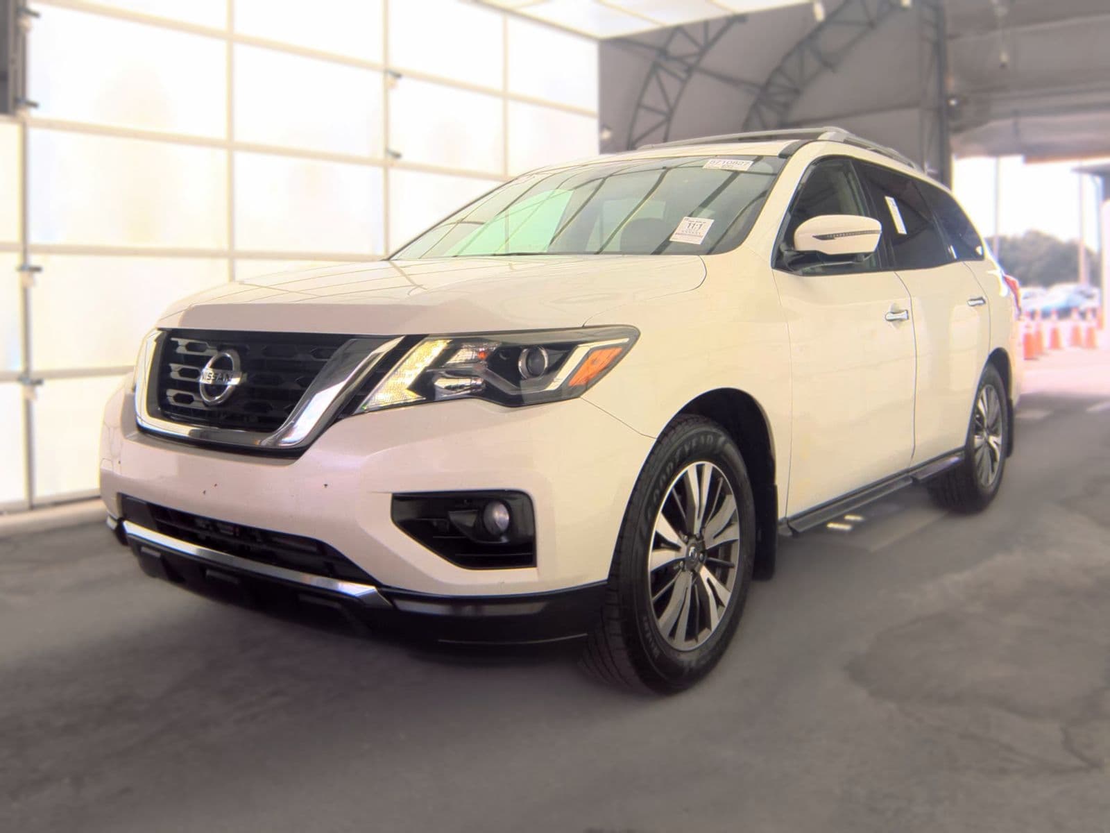 2017 NISSAN PATHFINDER SL