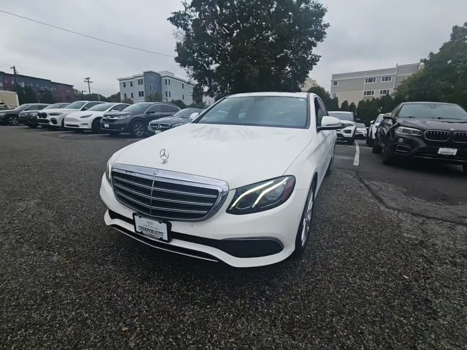 2017 MERCEDES-BENZ E-CLASS E 300 Luxury 1