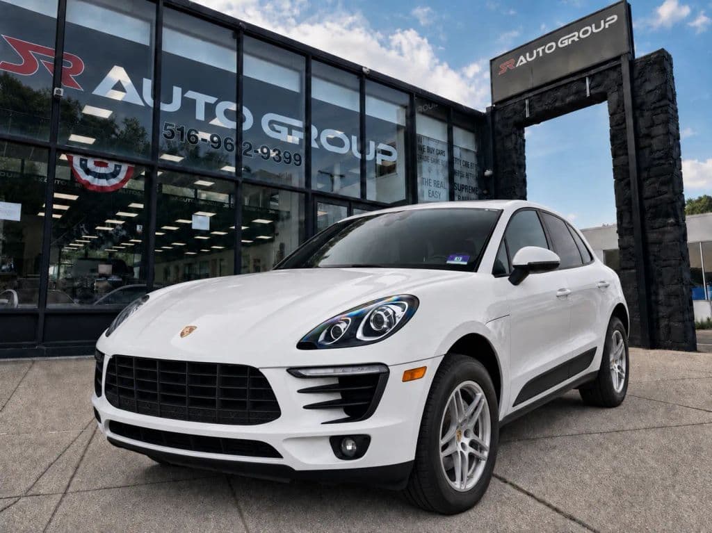 2017 PORSCHE MACAN Base