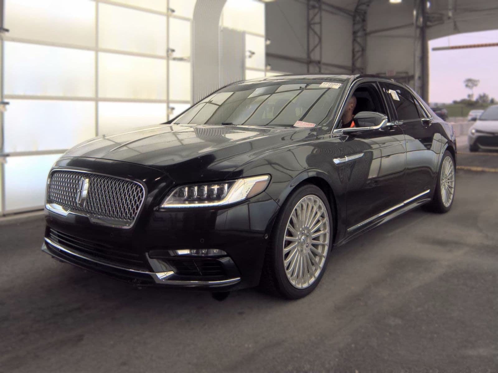2017 LINCOLN CONTINENTAL Reserve 1