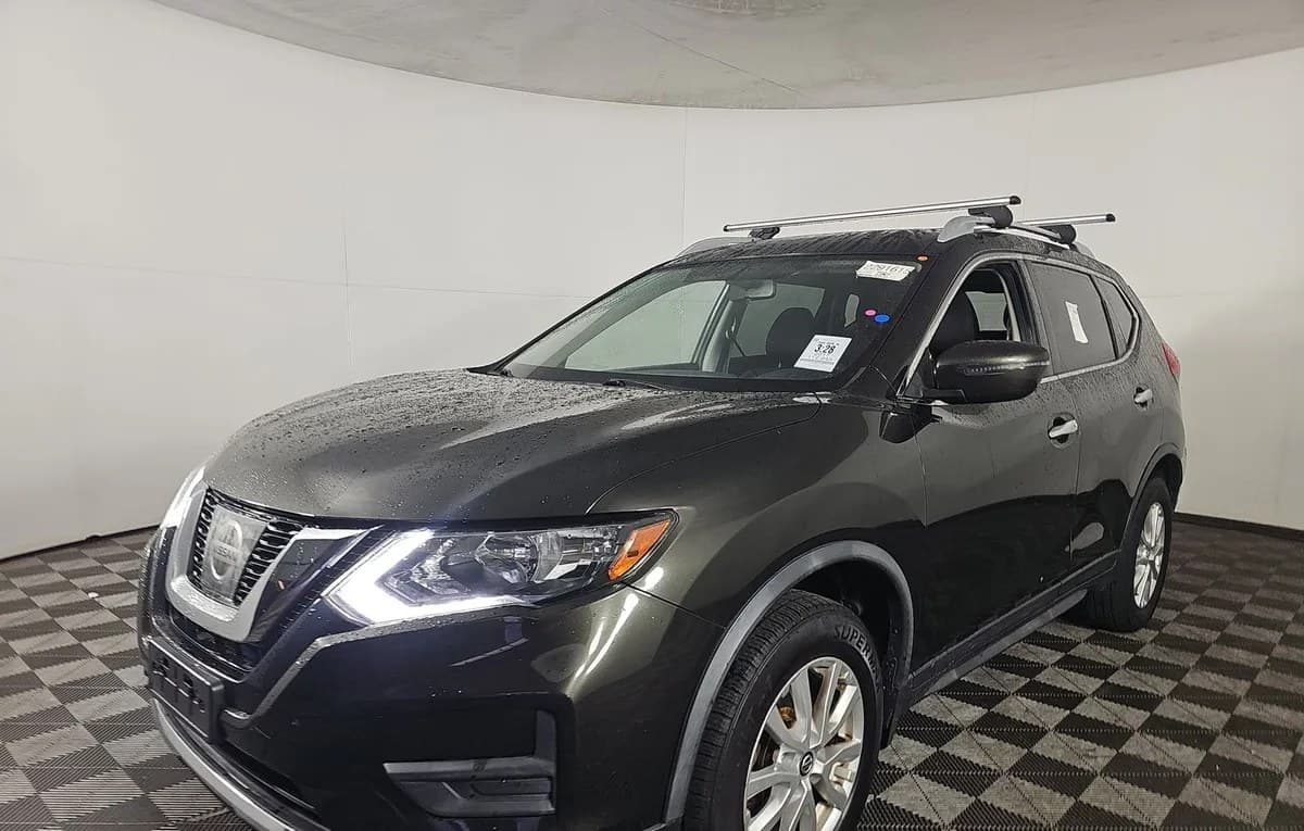 2017 NISSAN ROGUE SV 1