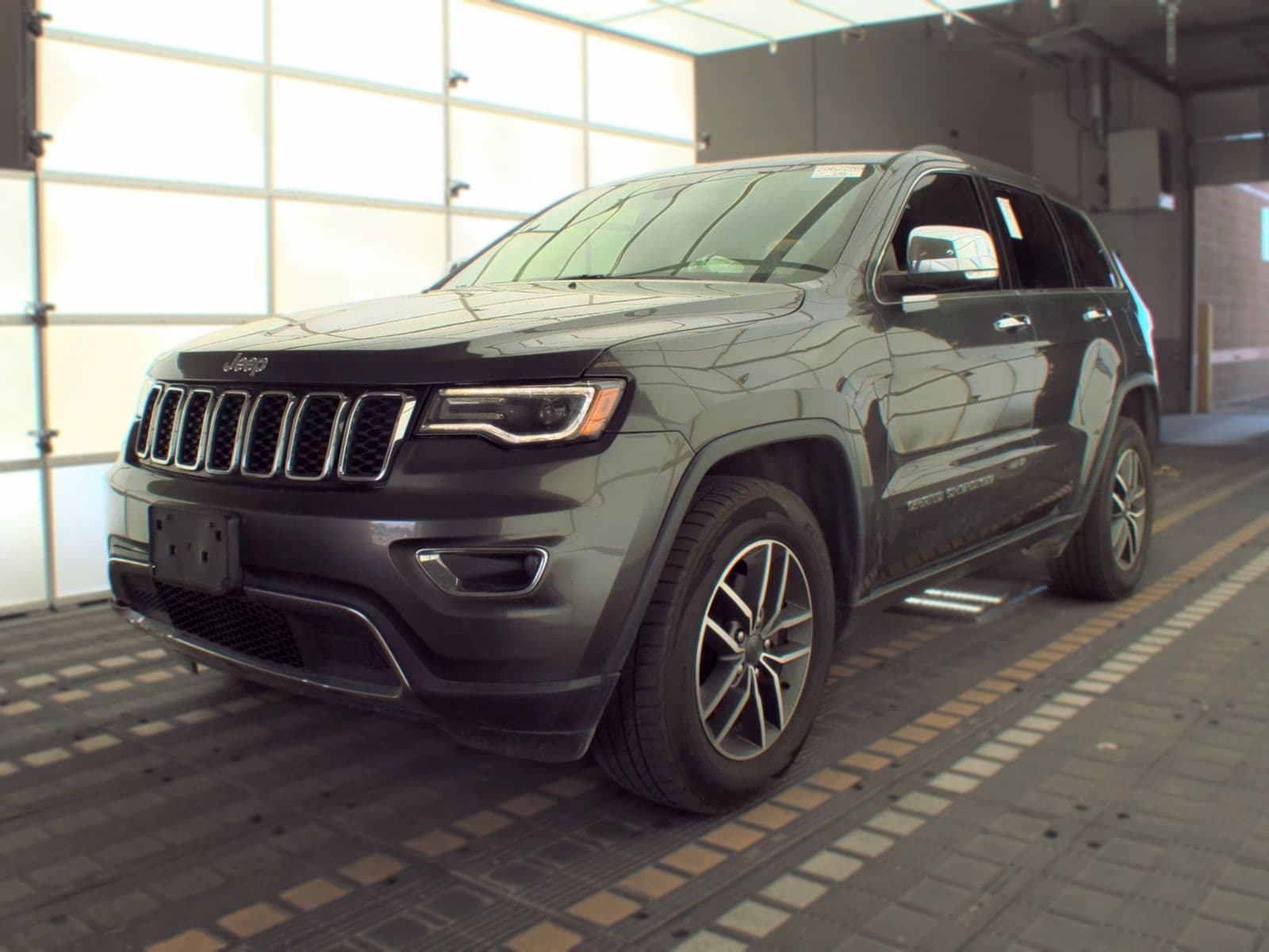 2017 JEEP GRAND CHEROKEE Limited