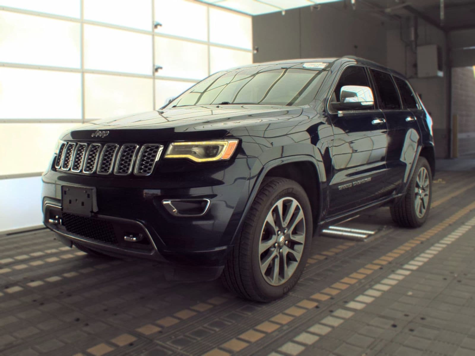 2017 JEEP GRAND CHEROKEE Overland