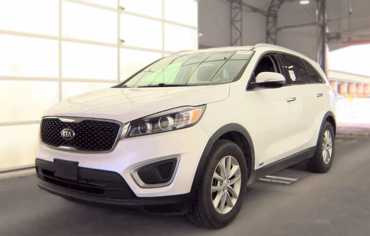 2017 KIA SORENTO LX