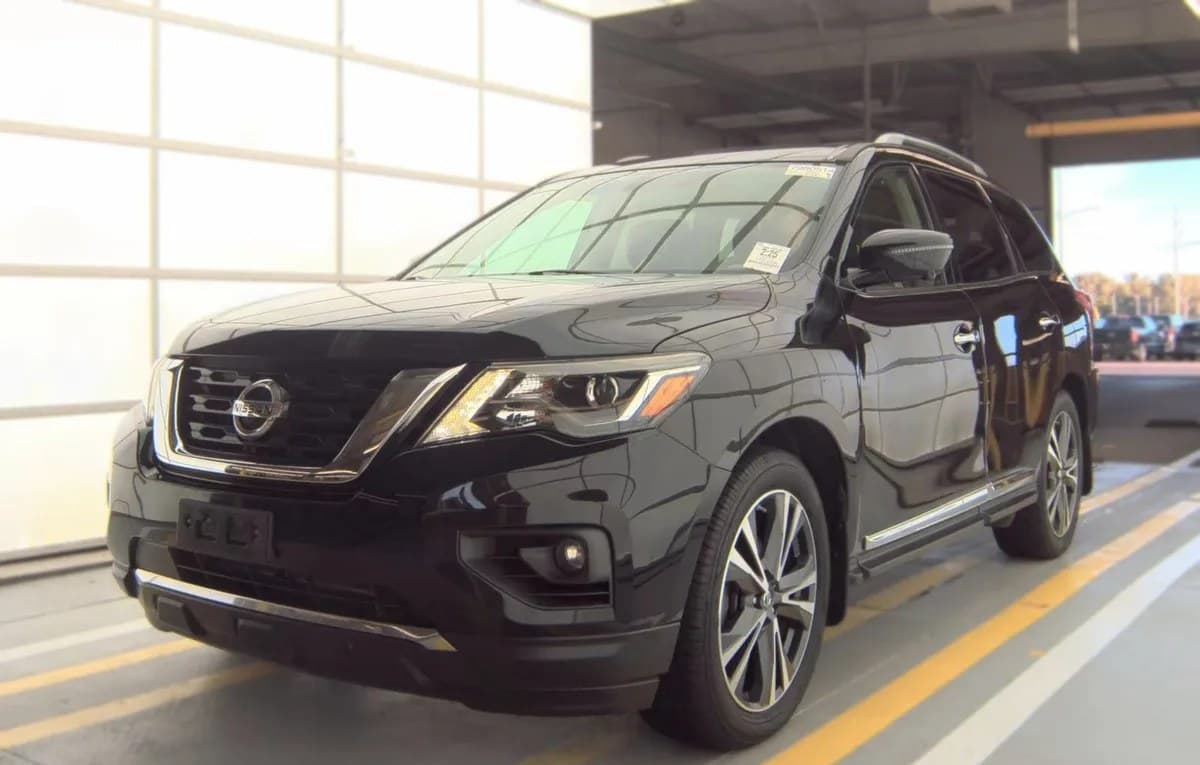 2017 NISSAN PATHFINDER Platinum