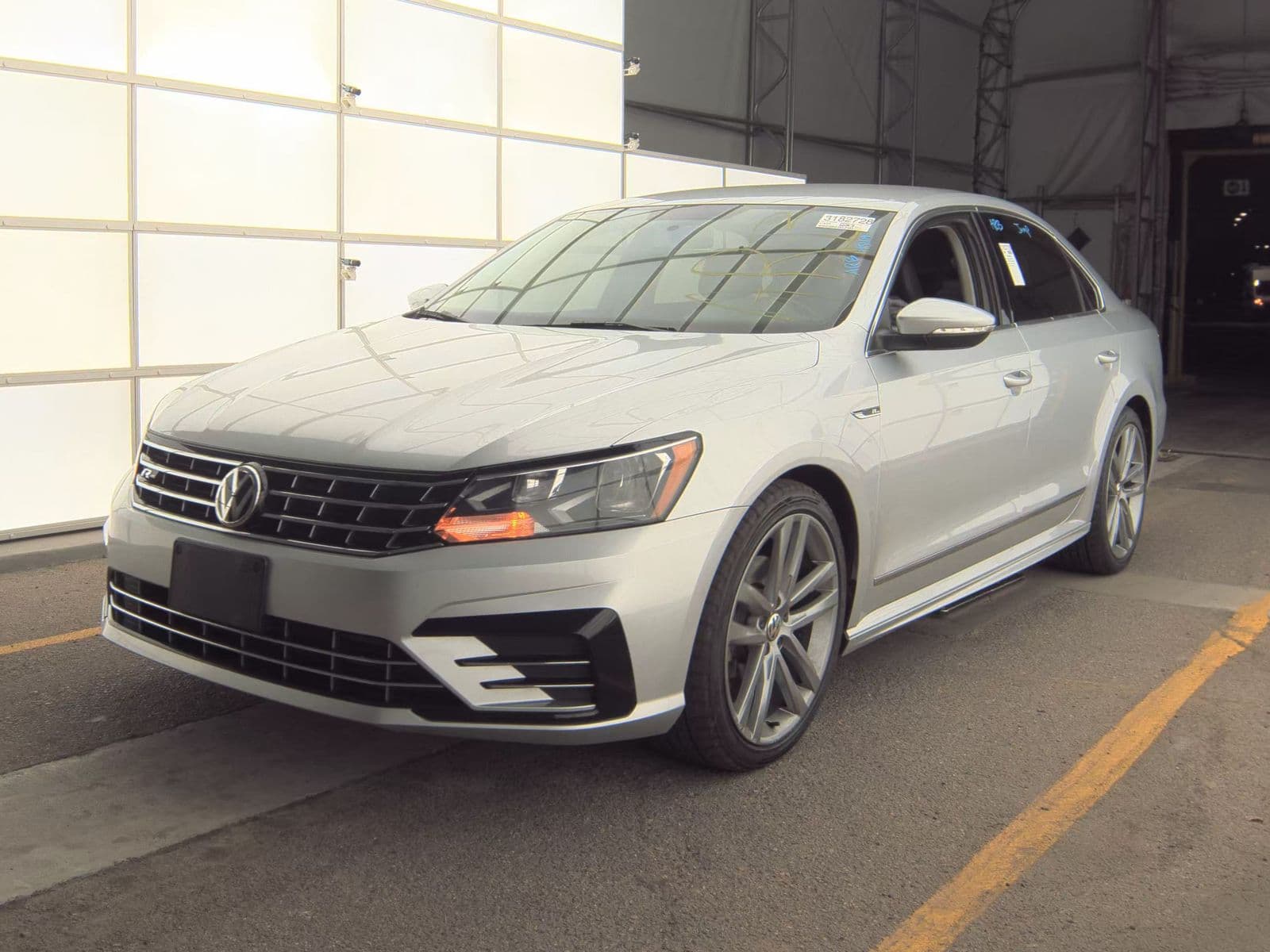 2017 VOLKSWAGEN PASSAT 1.8T R-Line