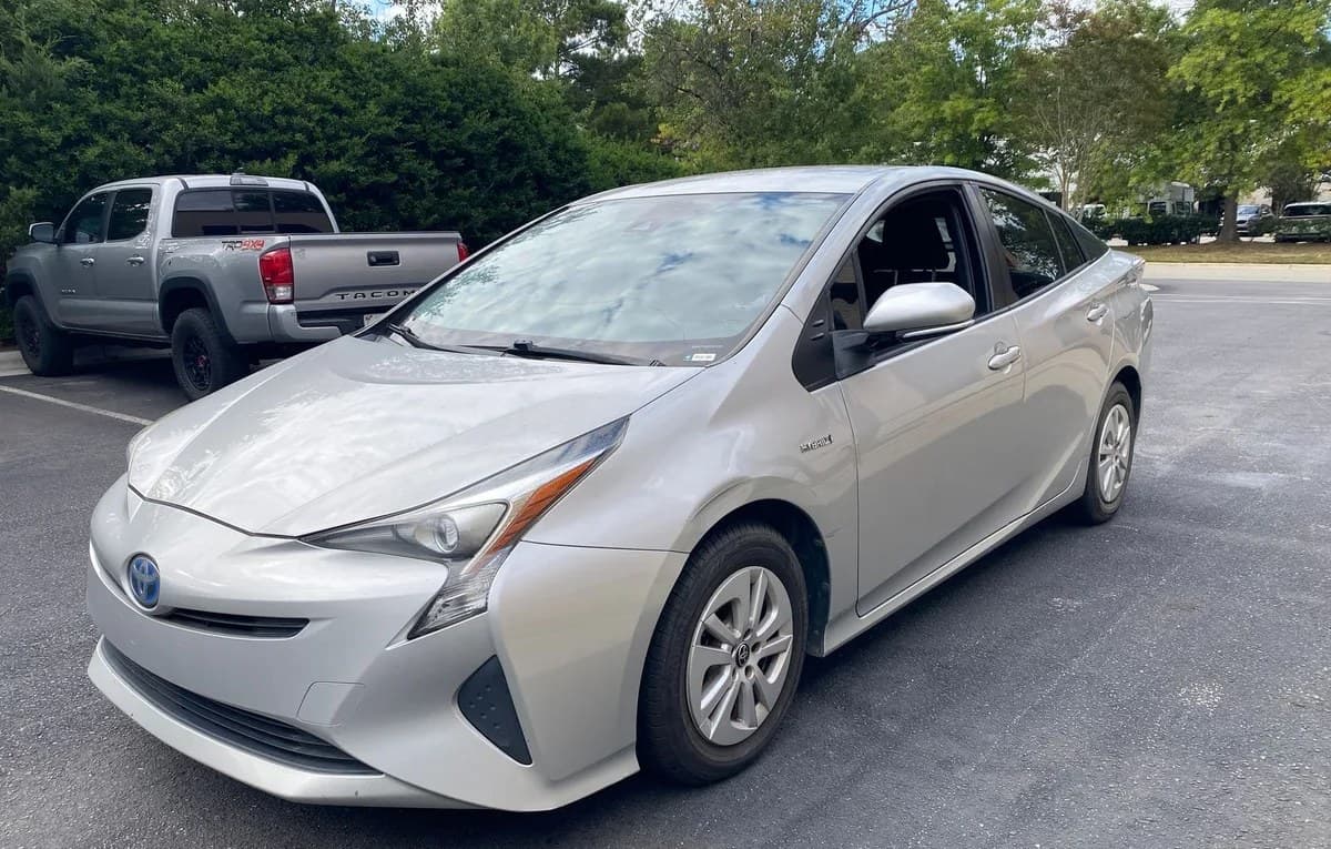 2017 TOYOTA PRIUS Two