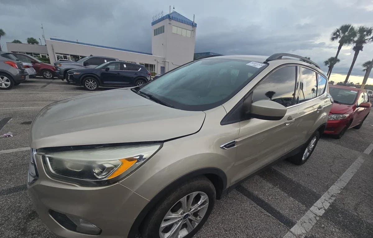 2018 FORD ESCAPE SEL 1