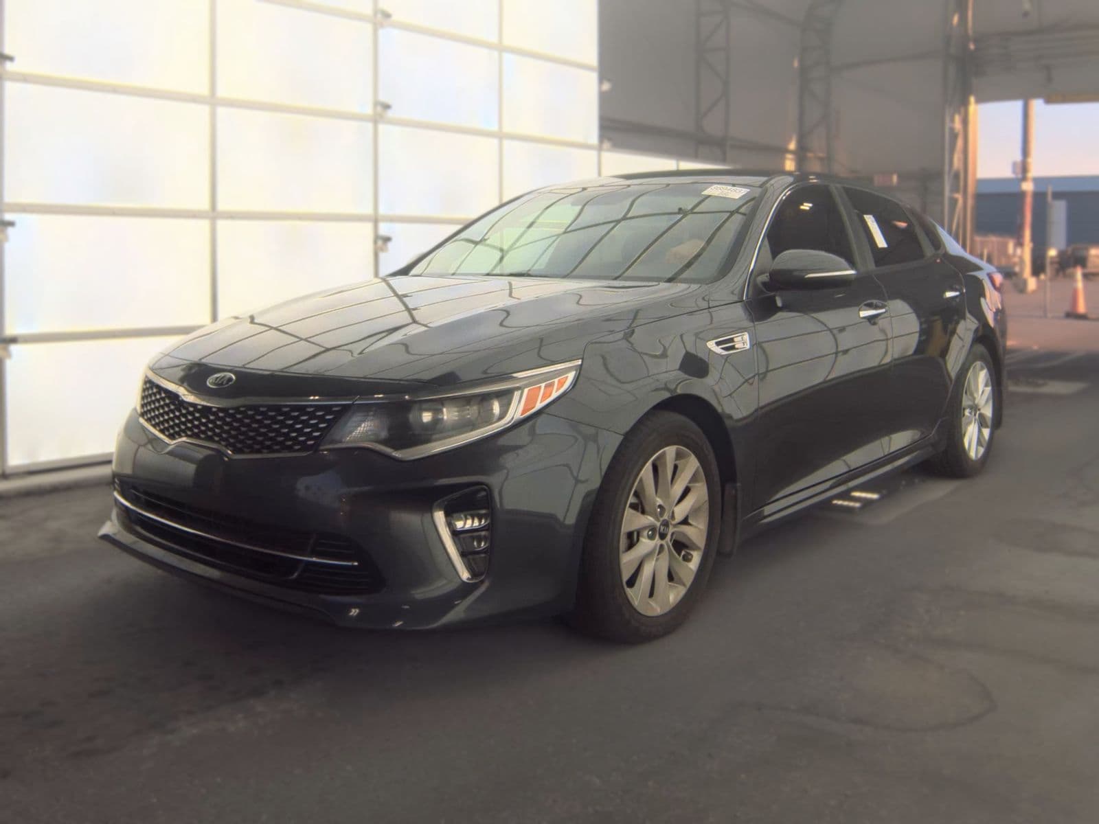 2018 KIA OPTIMA S 1