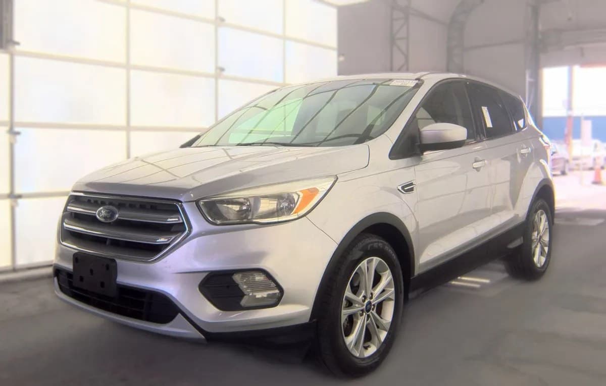 2017 FORD ESCAPE SE 1