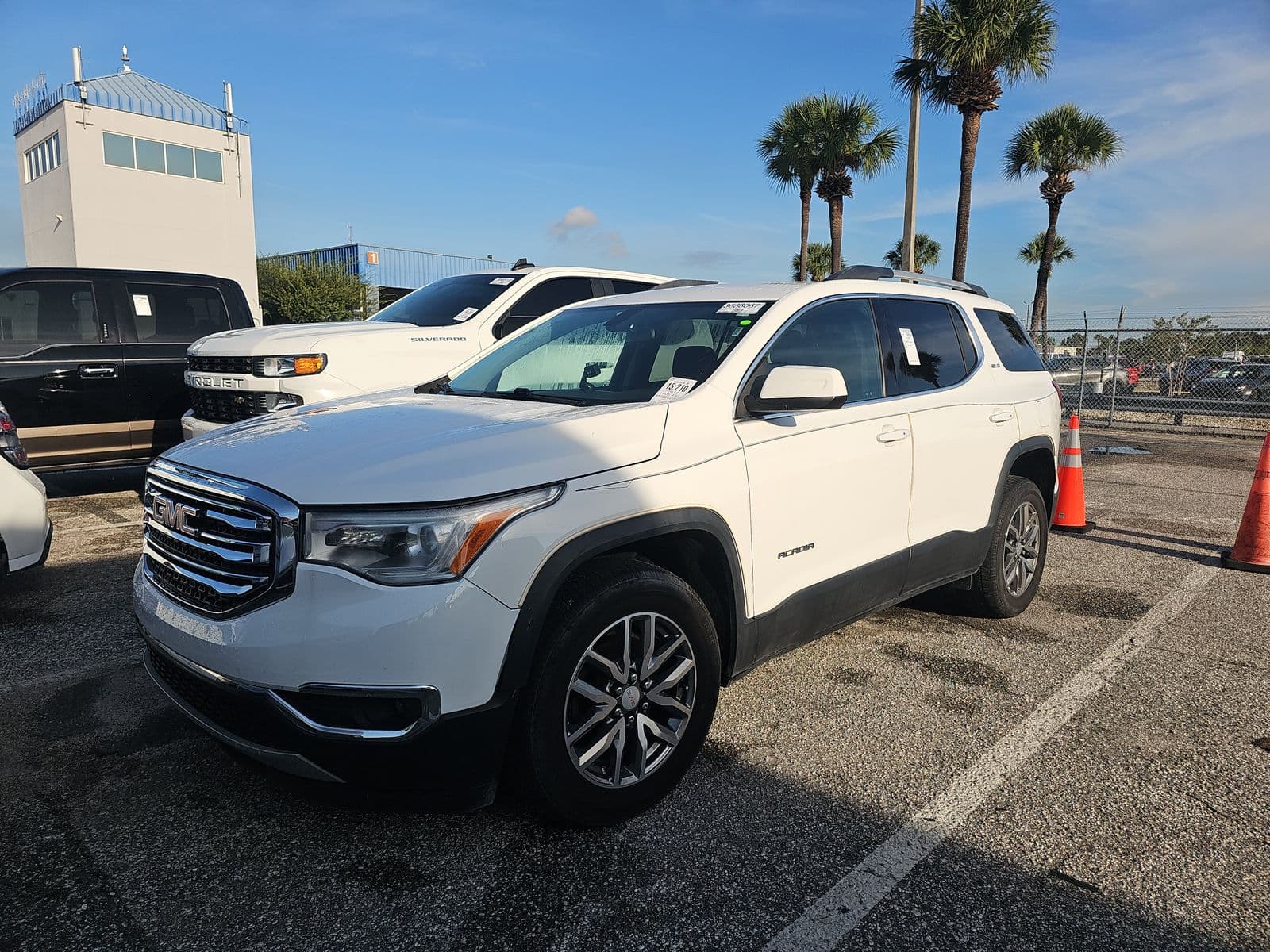 2019 GMC ACADIA SLE 1