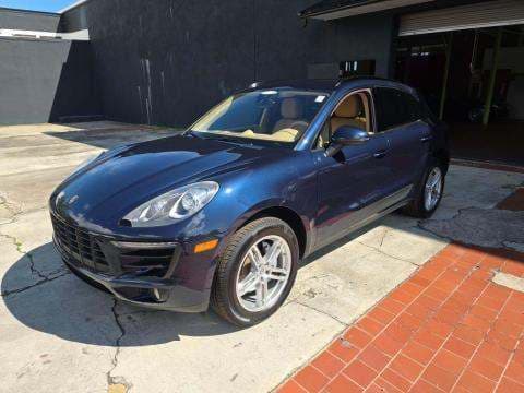 2017 PORSCHE MACAN Base 1