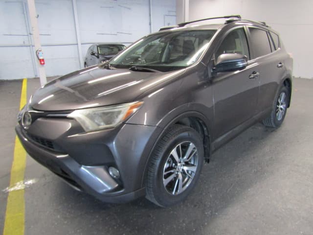 2017 TOYOTA RAV4 XLE