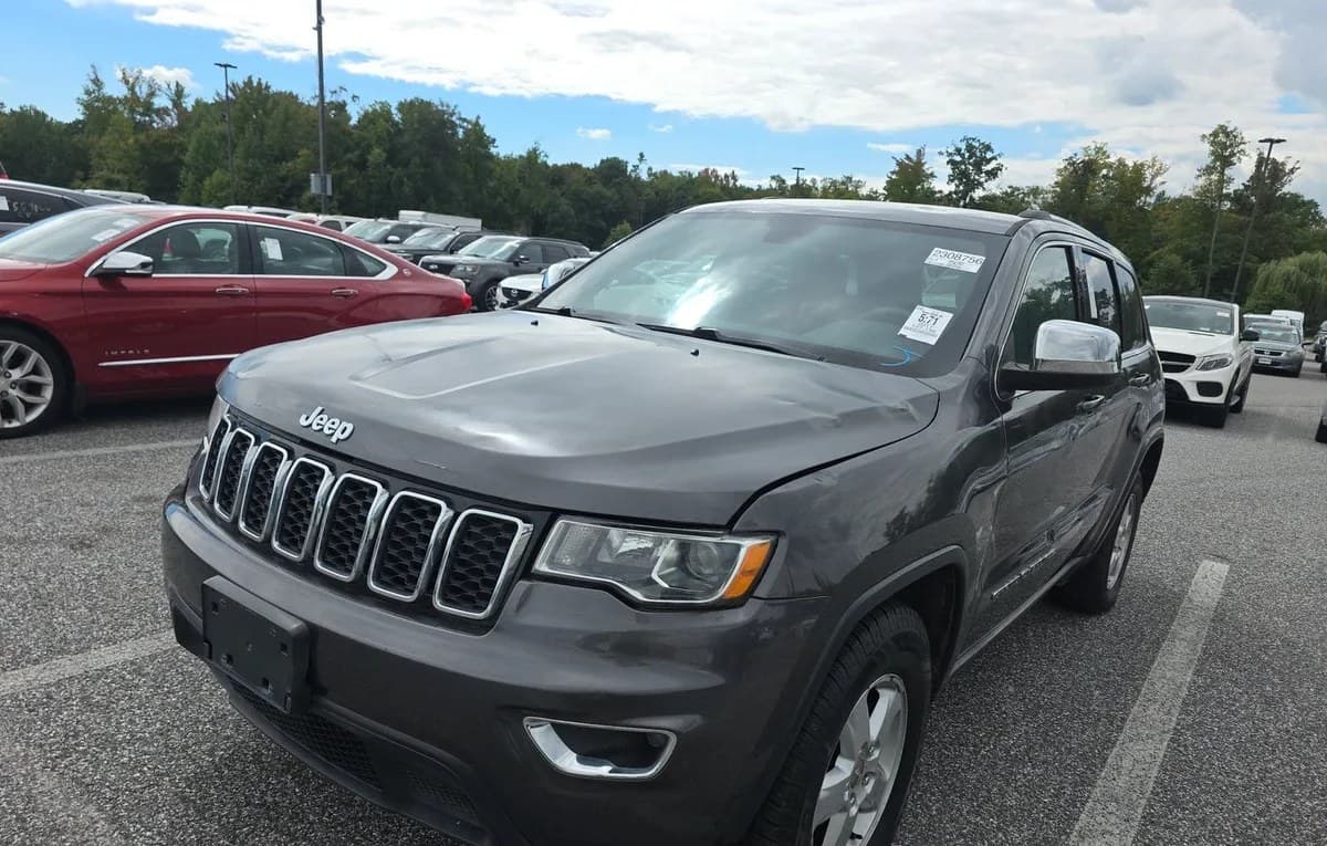 2017 JEEP GRAND CHEROKEE Laredo 1