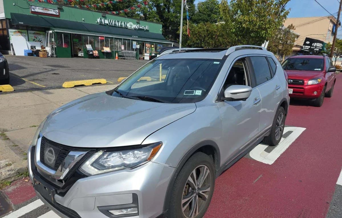 2017 NISSAN ROGUE SL 1