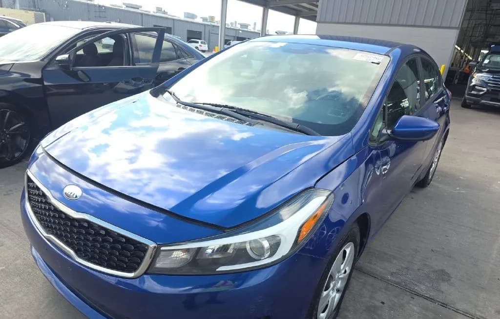 2017 KIA FORTE LX