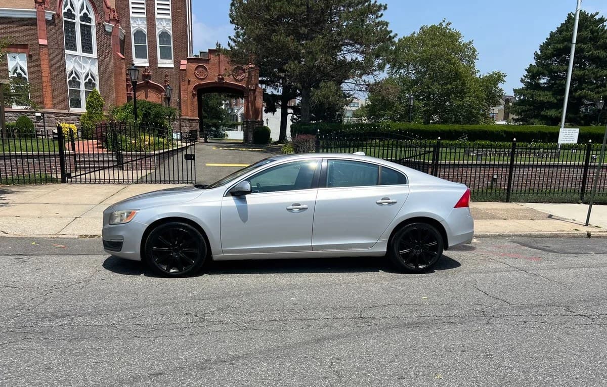 2017 VOLVO S60 T5 Inscription