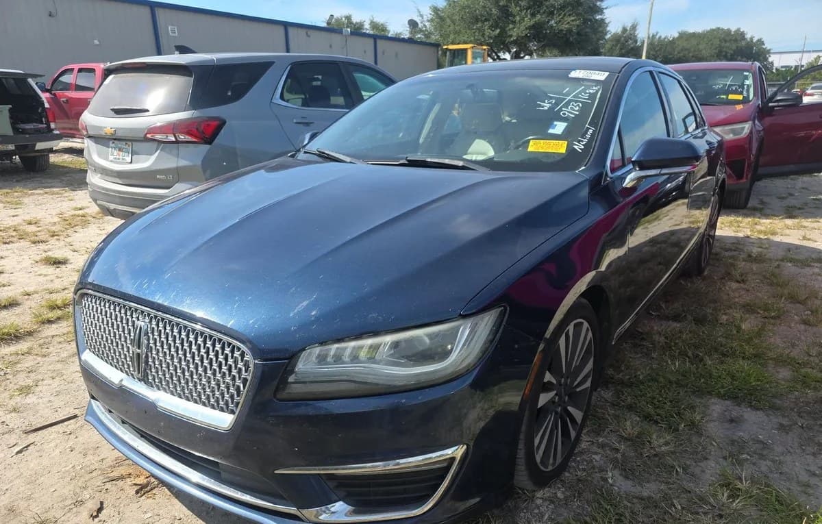 2017 LINCOLN MKZ Reserve