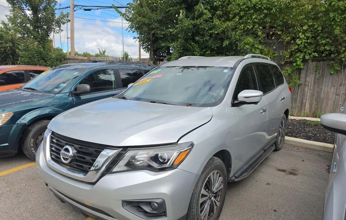 2017 NISSAN PATHFINDER SL 1