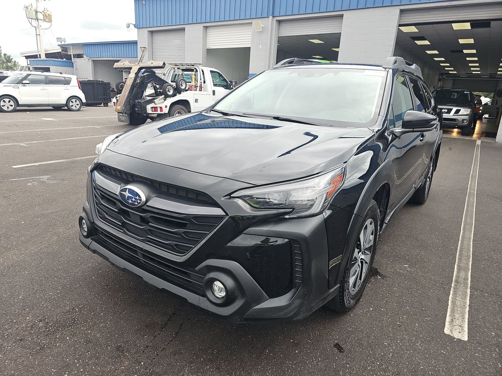 2023 SUBARU OUTBACK Premium 1