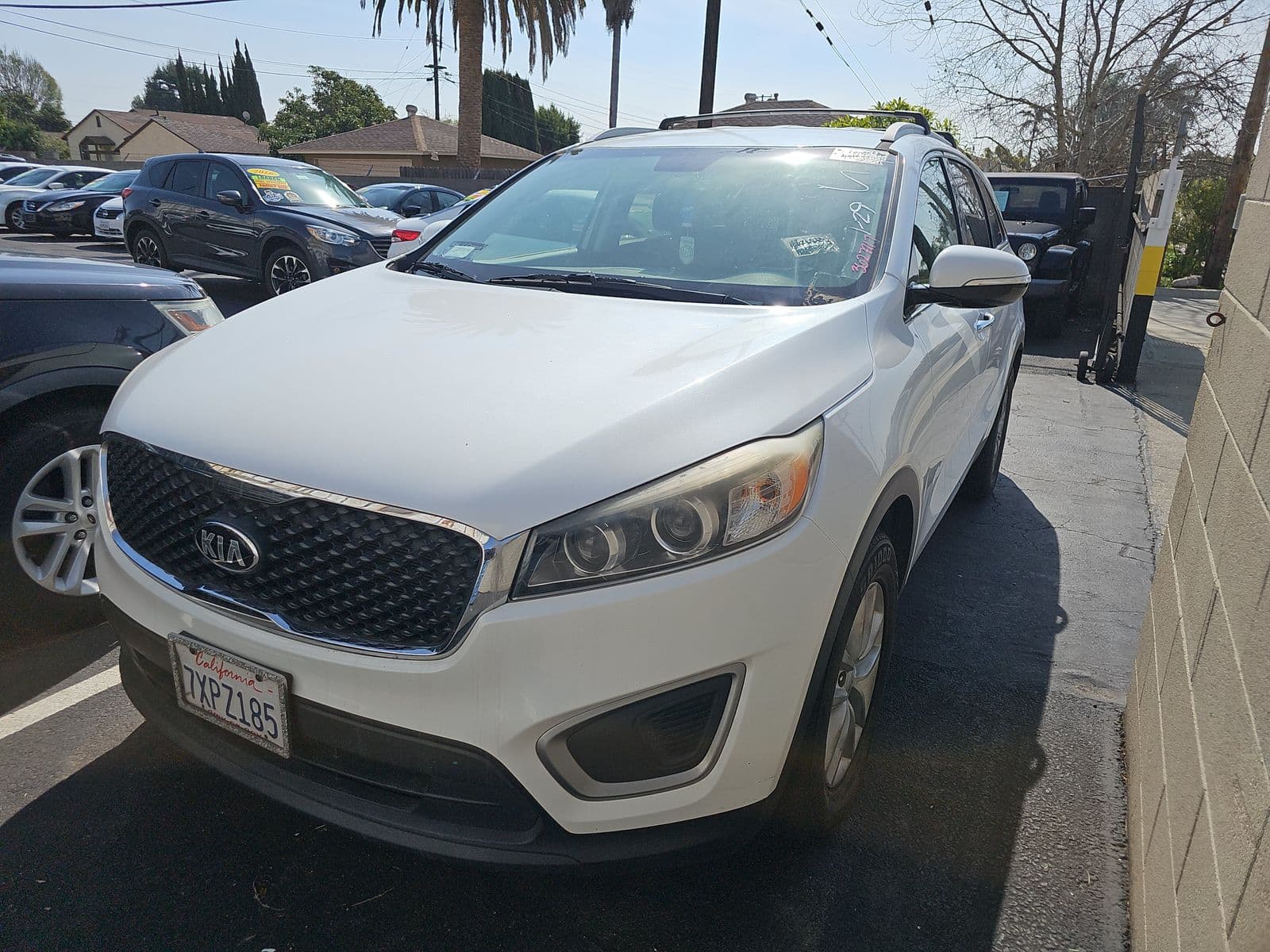 2017 KIA SORENTO LX