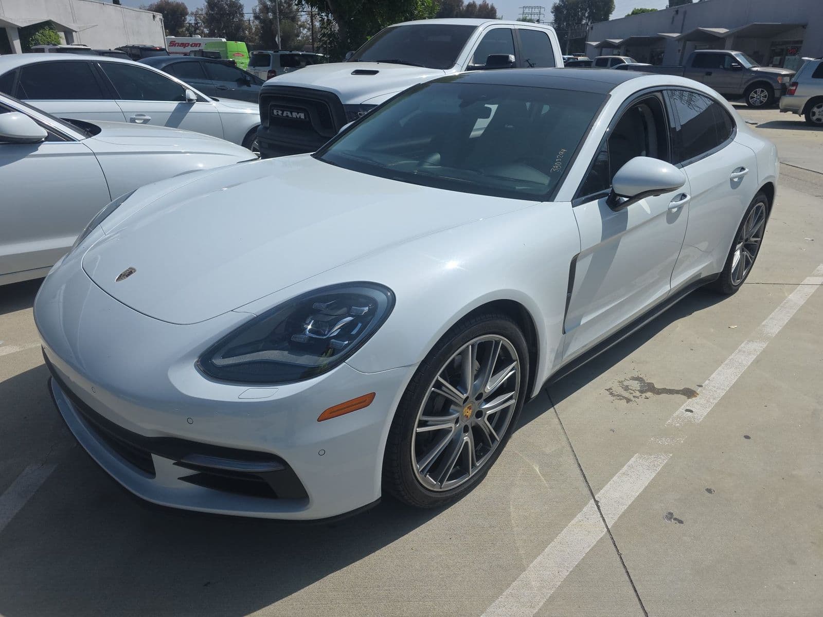 2017 PORSCHE PANAMERA 4S